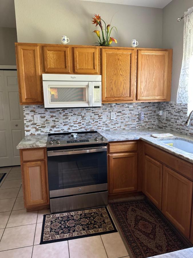 Quiet Room In A Family Home Lehigh Acres Esterno foto