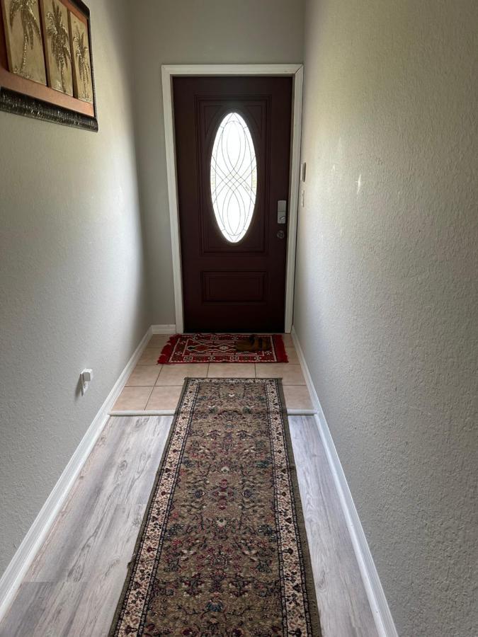 Quiet Room In A Family Home Lehigh Acres Esterno foto